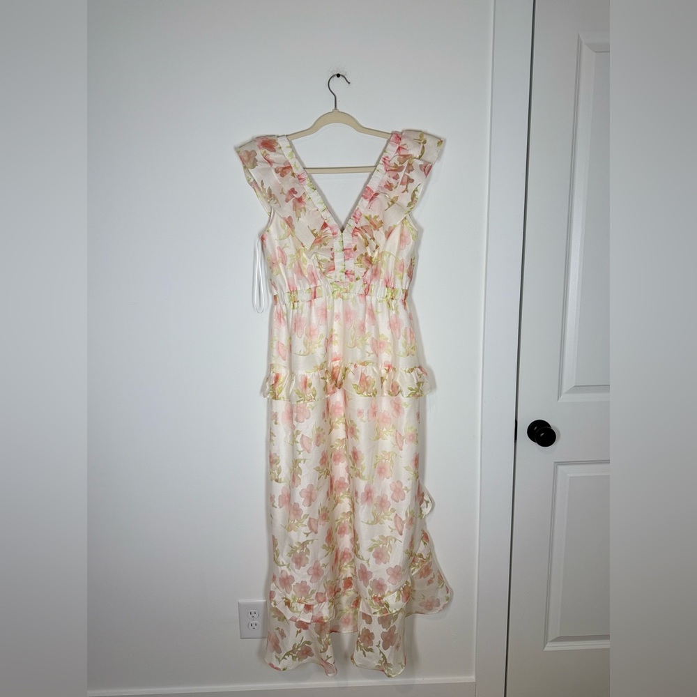 NWT Layered With Love V-Neck High Low Hem Floral Dress Med - Picture 5 of 5